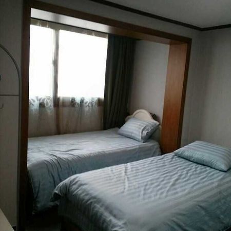 K Star Road Guesthouse - Hostel Seoul Eksteriør bilde
