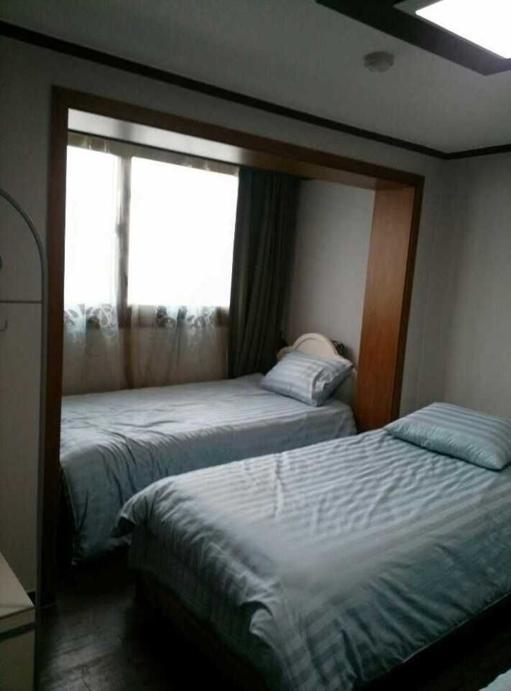 K Star Road Guesthouse - Hostel Seoul Eksteriør bilde